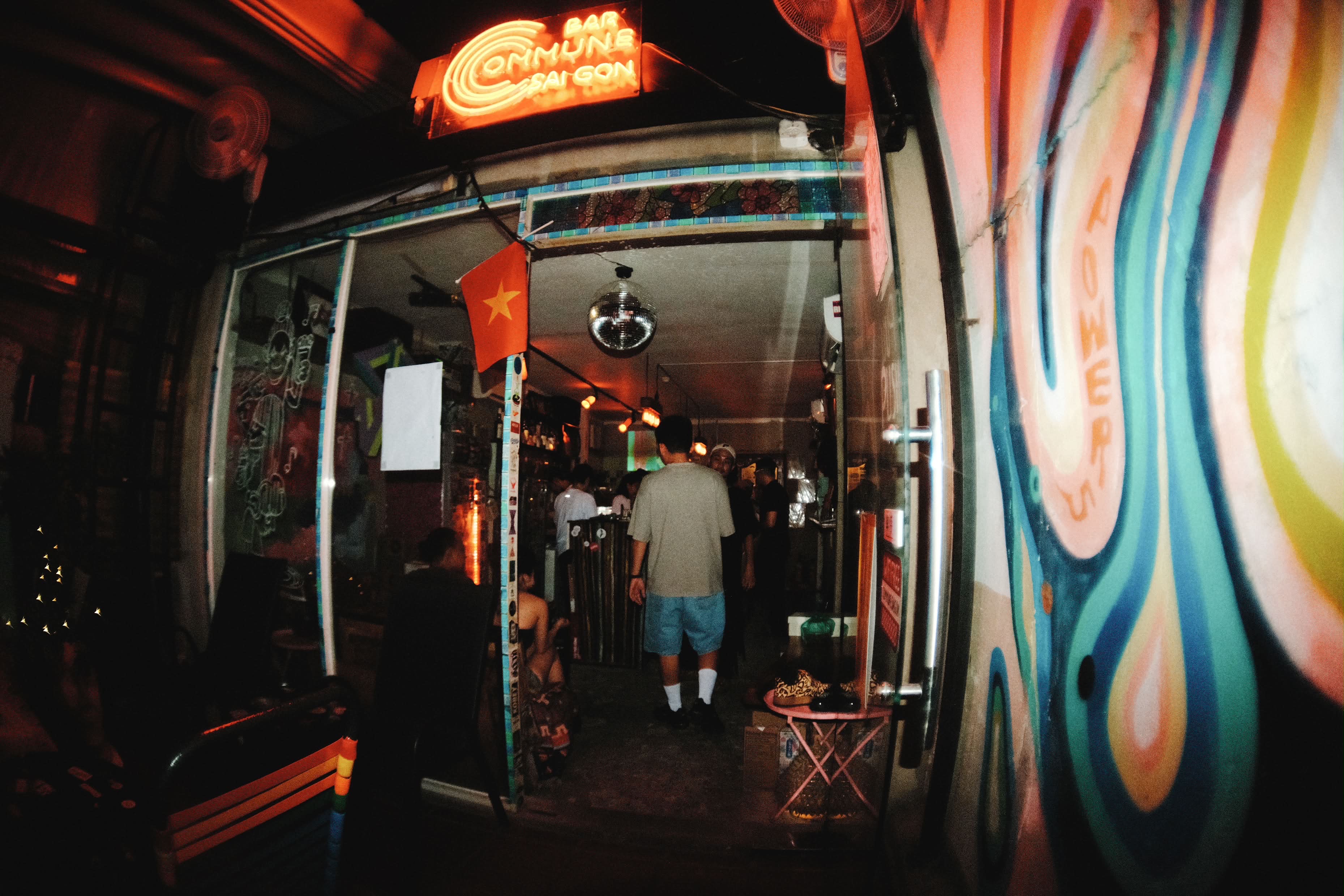 Bar Commune Saigon photo 2
